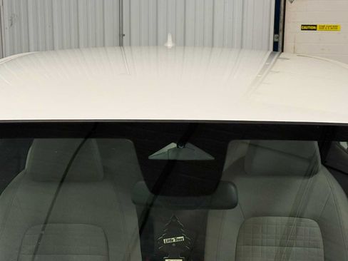 Used 2023 Honda HR-V LX image 15