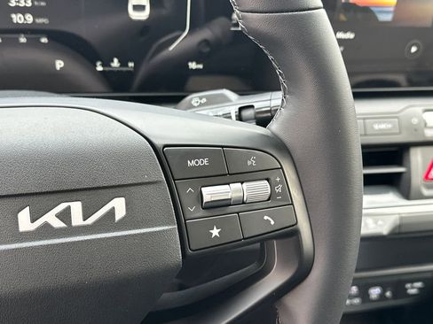 New 2025 Kia K4 EX FWD image 22