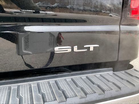 Used 2019 GMC Sierra 1500 SLT w/ SLT Premium Plus Package image 32