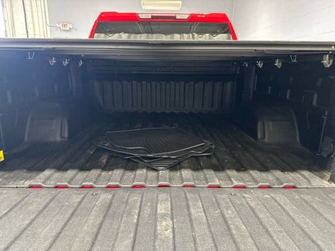 Certified 2022 Chevrolet Silverado 1500 LT AWD/4WD image 16