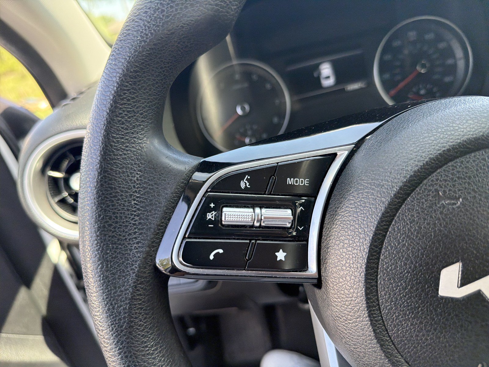 Used 2022 Kia Forte Sedan FWD image 15