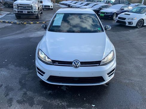 Used 2017 Volkswagen Golf 4-Door image 11
