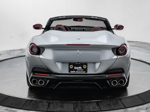 Used 2019 Ferrari Portofino image 16