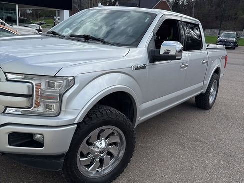 Used 2019 Ford F150 Platinum w/ Equipment Group 701A Luxury image 2