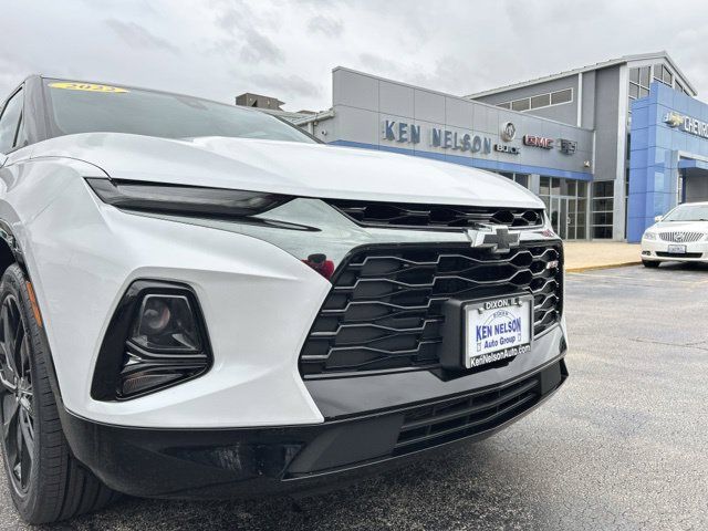 Used 2022 Chevrolet Blazer RS w/ Enhanced Convenience Package AWD/4WD image 4