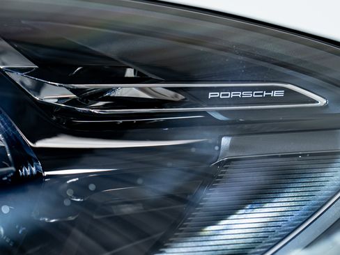 New 2026 Porsche Macan Turbo AWD/4WD image 34