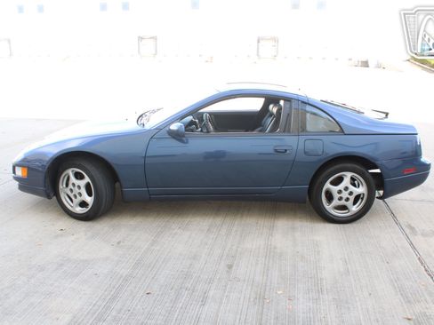 Used 1993 Nissan 300ZX Hatchback RWD image 2