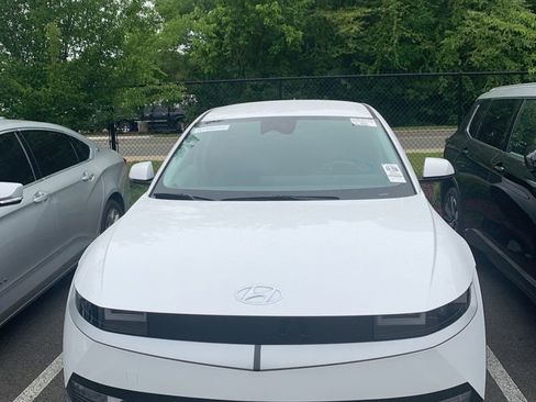 Certified 2024 Hyundai Ioniq 5 SEL RWD image 49