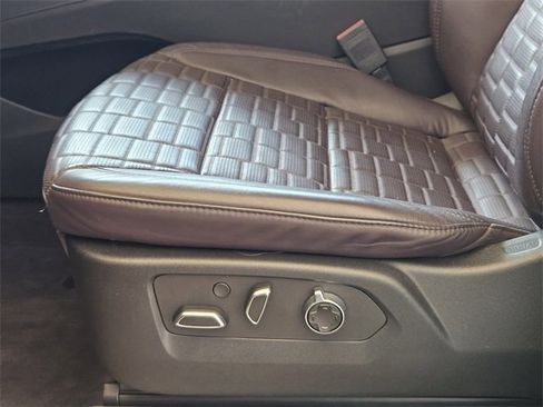 Used 2023 Cadillac Escalade Sport Platinum image 23