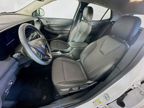 Used 2025 Buick Encore GX Preferred image 13