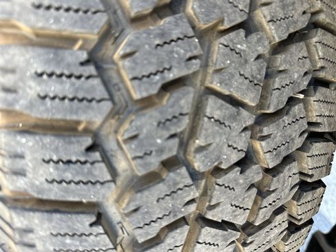 Used 2026 Nissan Frontier SV w/ All-Weather Content Package image 13