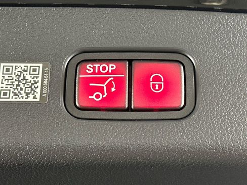 Certified 2026 Mercedes-Benz GLC 300 image 21