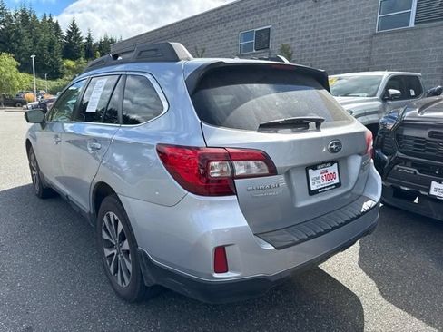 Used 2015 Subaru Outback 2.5i Limited AWD/4WD image 5