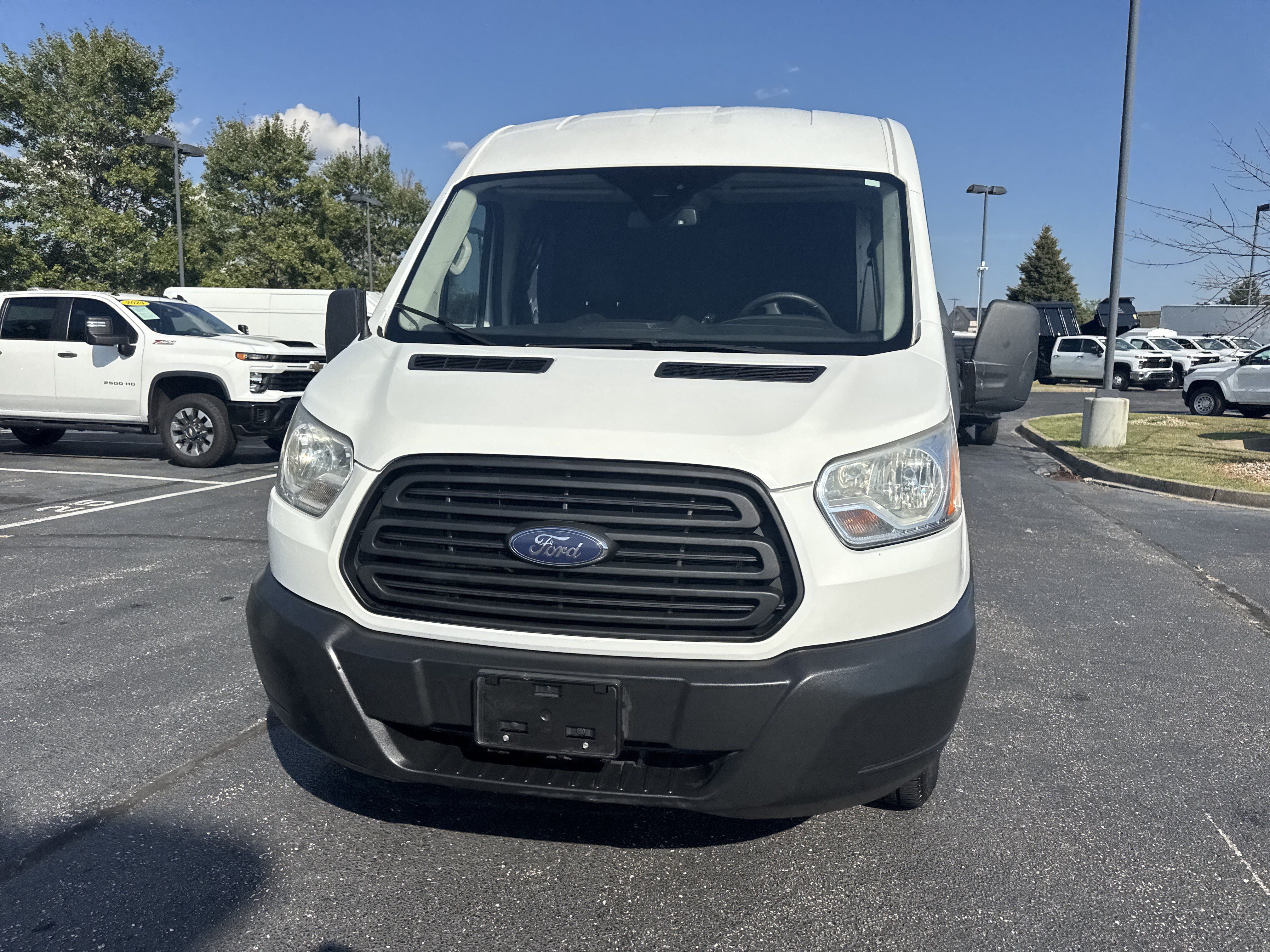 Used 2019 Ford Transit 250 148 Medium Roof RWD image 12