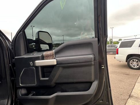 Used 2019 Ford F350 Lariat w/ Lariat Ultimate Package image 16