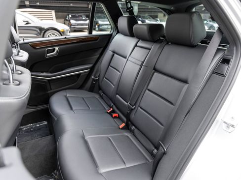 Used 2016 Mercedes-Benz E 350 4MATIC Wagon image 56