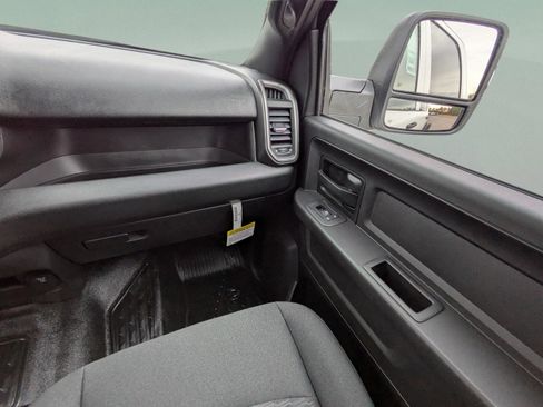 New 2026 RAM 5500 Tradesman AWD/4WD image 14