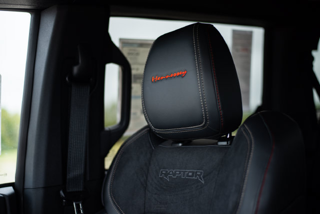 New 2026 Ford Bronco Raptor w/ Interior Carbon Fiber Pack AWD/4WD image 29