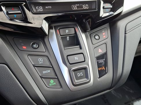 Used 2025 Honda Odyssey EX-L image 18