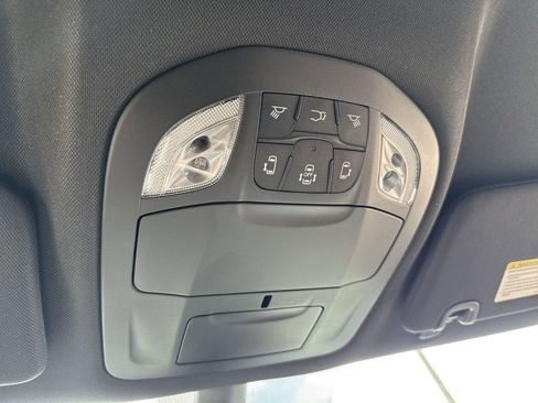 New 2026 Chrysler Pacifica Select FWD image 17