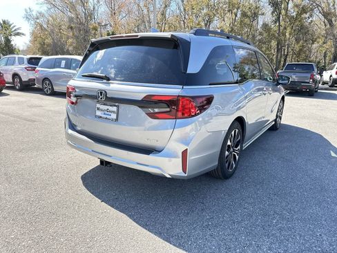 New 2026 Honda Odyssey Elite image 6