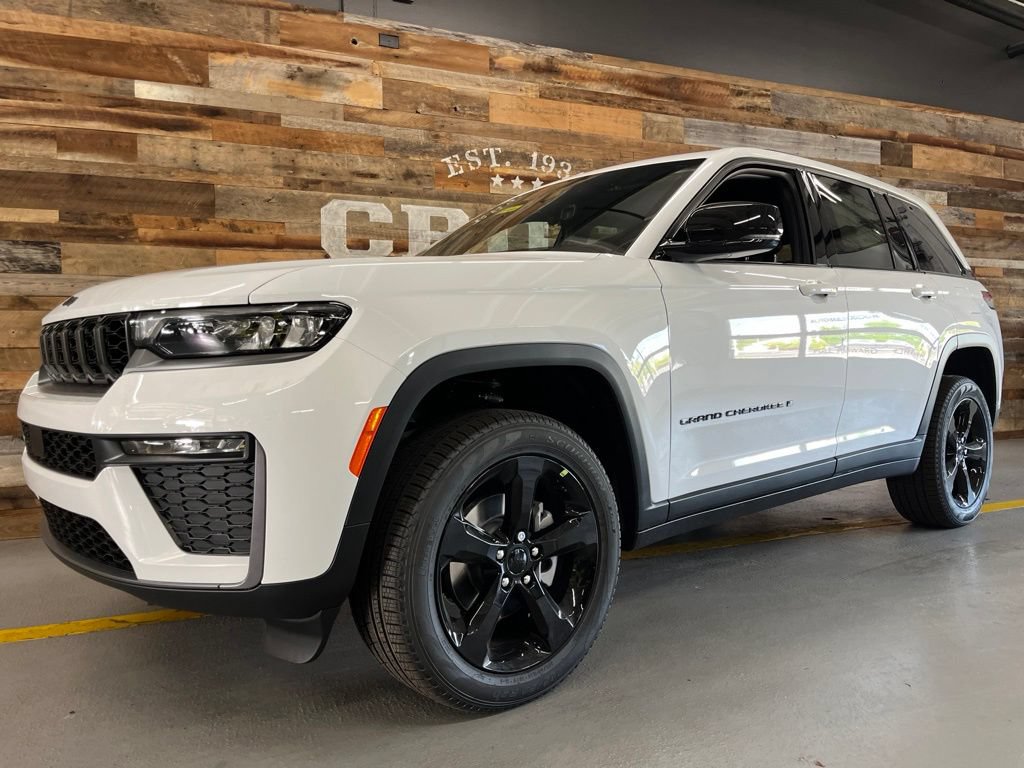 New 2026 Jeep Grand Cherokee Limited w/ Limited Altitude Package AWD/4WD image 37