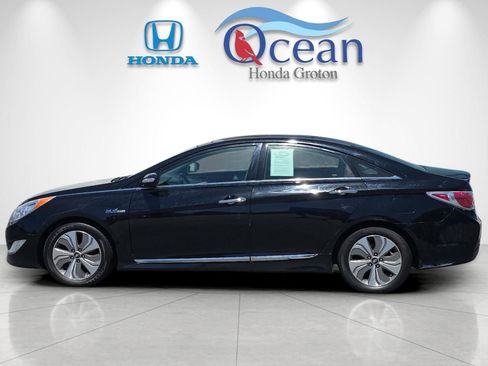 Used 2014 Hyundai Sonata Limited w/ Panoramic Sunroof Package 02 FWD image 6