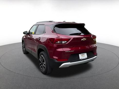 Used 2025 Chevrolet TrailBlazer LT image 11