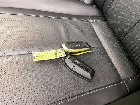 Certified 2025 INFINITI QX60 Luxe image 15