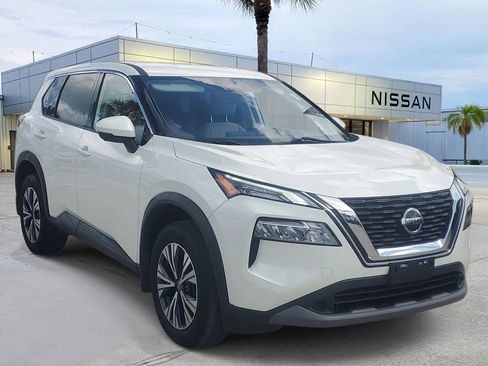 Certified 2021 Nissan Rogue SV AWD/4WD image 10