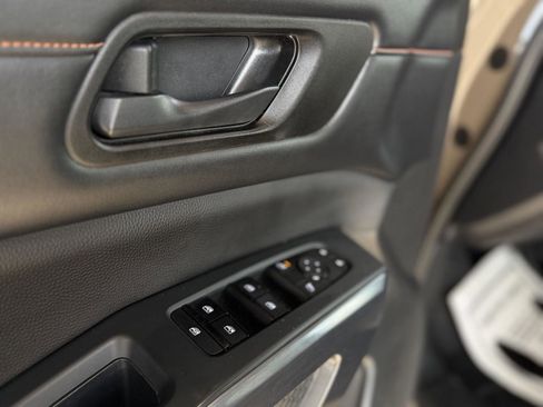 Used 2023 Nissan Pathfinder Rock Creek AWD/4WD image 15