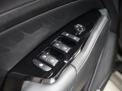 Used 2023 Kia Sportage SX image 21