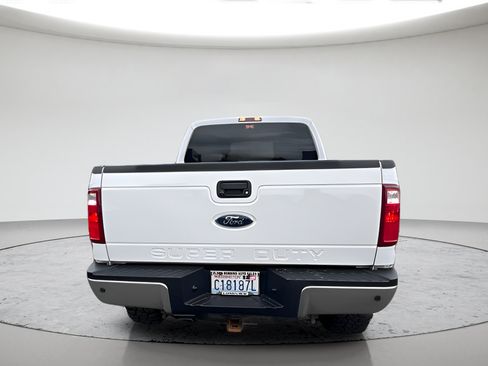 Used 2016 Ford F250 XLT w/ XLT Premium Package AWD/4WD image 4
