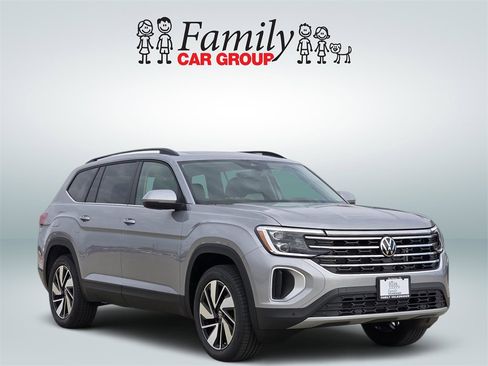 New 2026 Volkswagen Atlas SE image 2