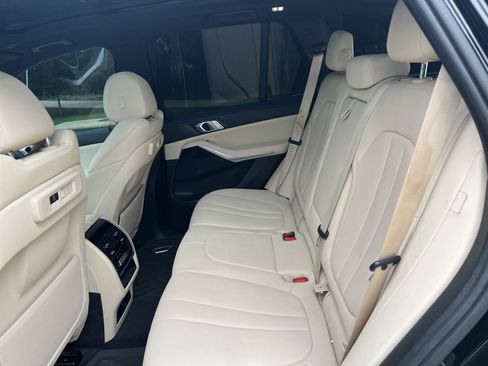 Used 2020 BMW X5 sDrive40i w/ Convenience Package RWD image 30