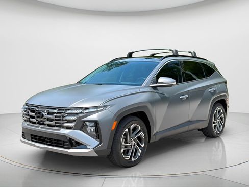 Used 2025 Hyundai Tucson Limited FWD image 1