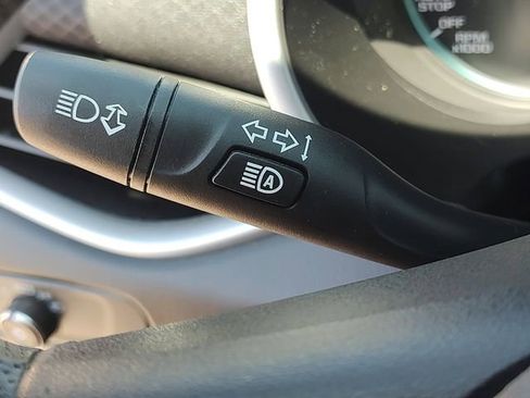 Used 2025 Chevrolet Malibu LT FWD image 23
