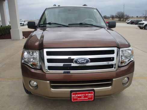 Used 2012 Ford Expedition XLT image 12