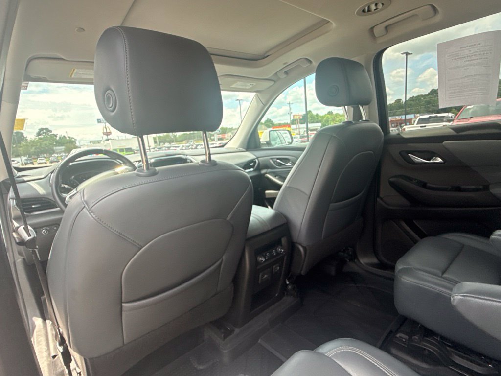 Used 2021 Chevrolet Traverse Premier AWD/4WD image 34