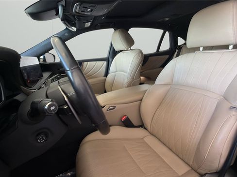 Used 2021 Lexus LS 500 w/ Interior Upgrade Package RWD image 10