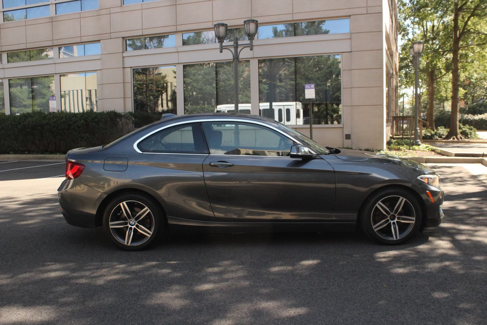 Used 2017 BMW 230i xDrive Coupe AWD/4WD image 6
