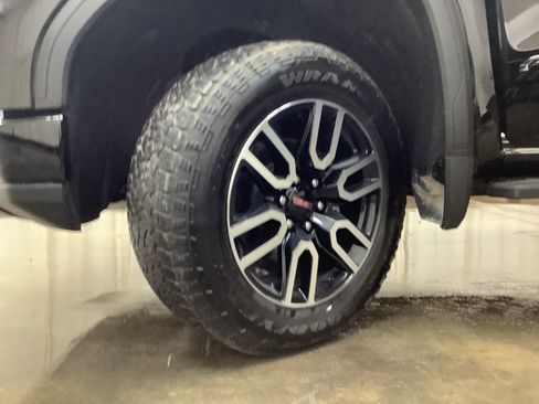 New 2026 GMC Sierra 1500 AT4 w/ AT4 Premium Package AWD/4WD image 28