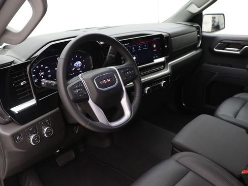 Used 2026 GMC Sierra 1500 SLT AWD/4WD image 19