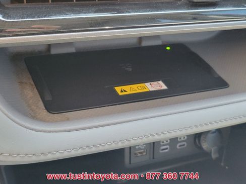 Used 2023 Toyota Highlander XLE FWD image 26