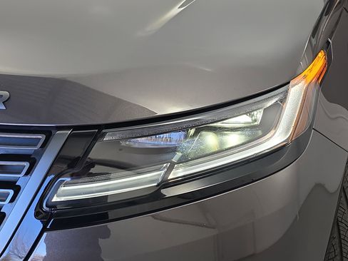 Used 2025 Land Rover Range Rover Velar Dynamic SE image 30