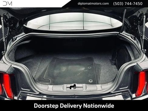Used 2022 Ford Mustang Shelby GT500 w/ Technology Package RWD image 42