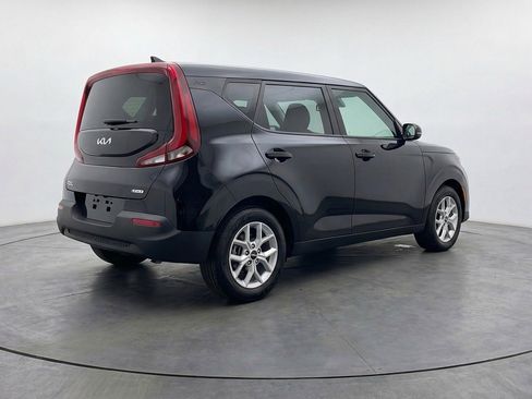 Used 2025 Kia Soul LX w/ LX Technology Package image 9