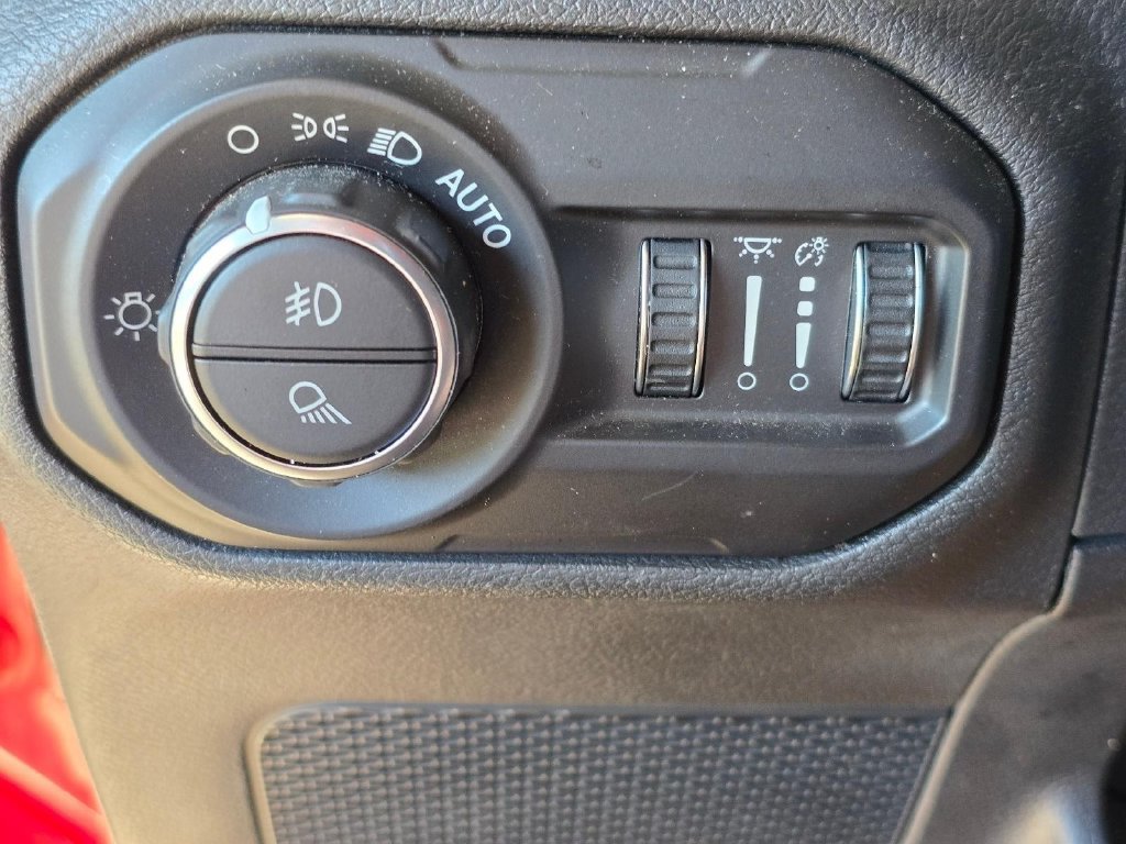 Used 2021 Jeep Gladiator Rubicon AWD/4WD image 23