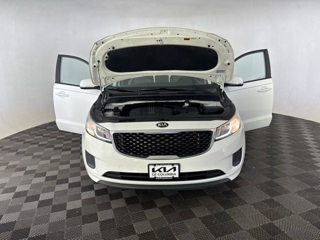 Used 2015 Kia Sedona LX w/ LX Convenience Package FWD image 13