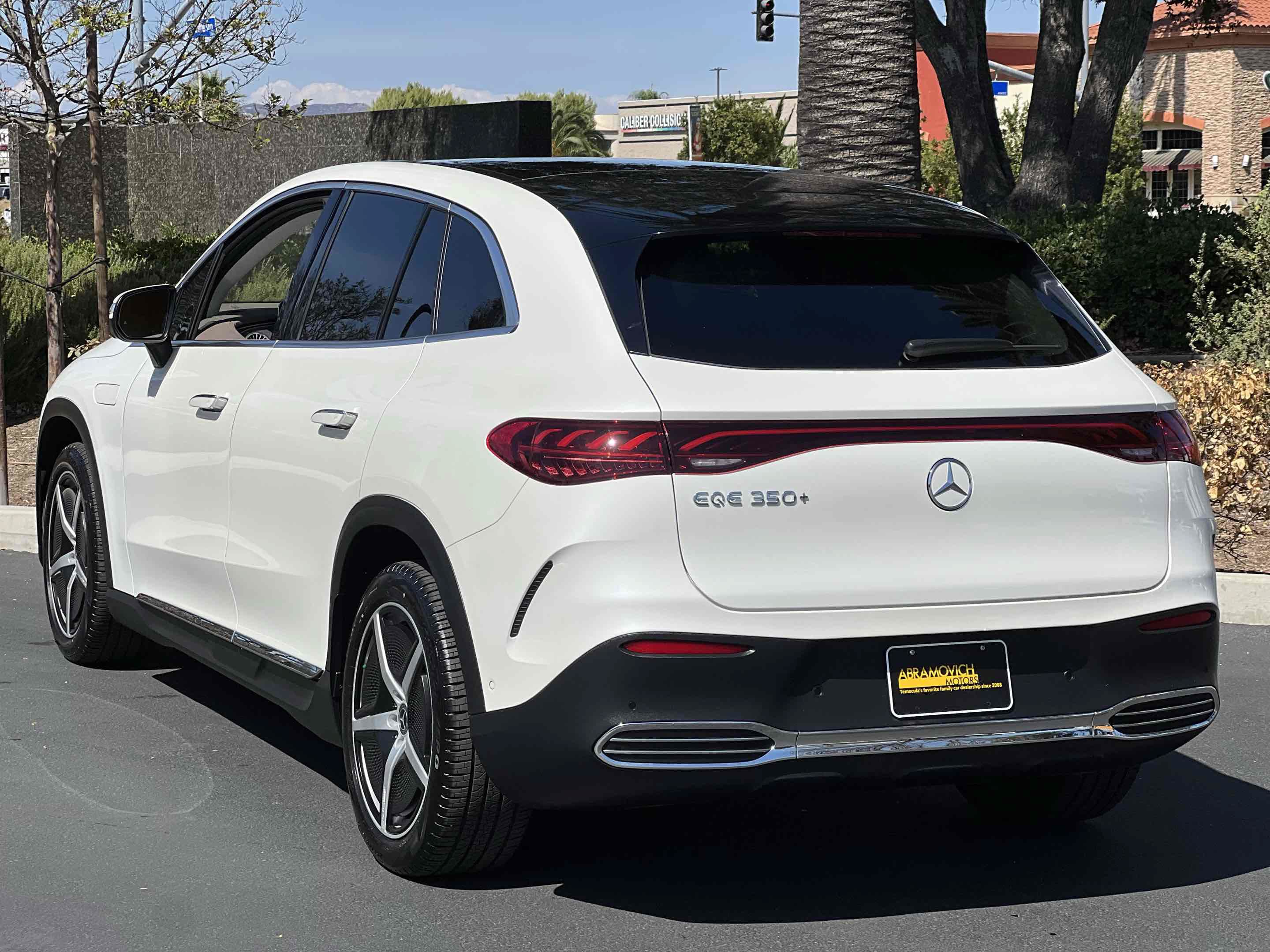 Used 2023 Mercedes-Benz EQE 350+ SUV w/ AMG Line Exterior Package image 21